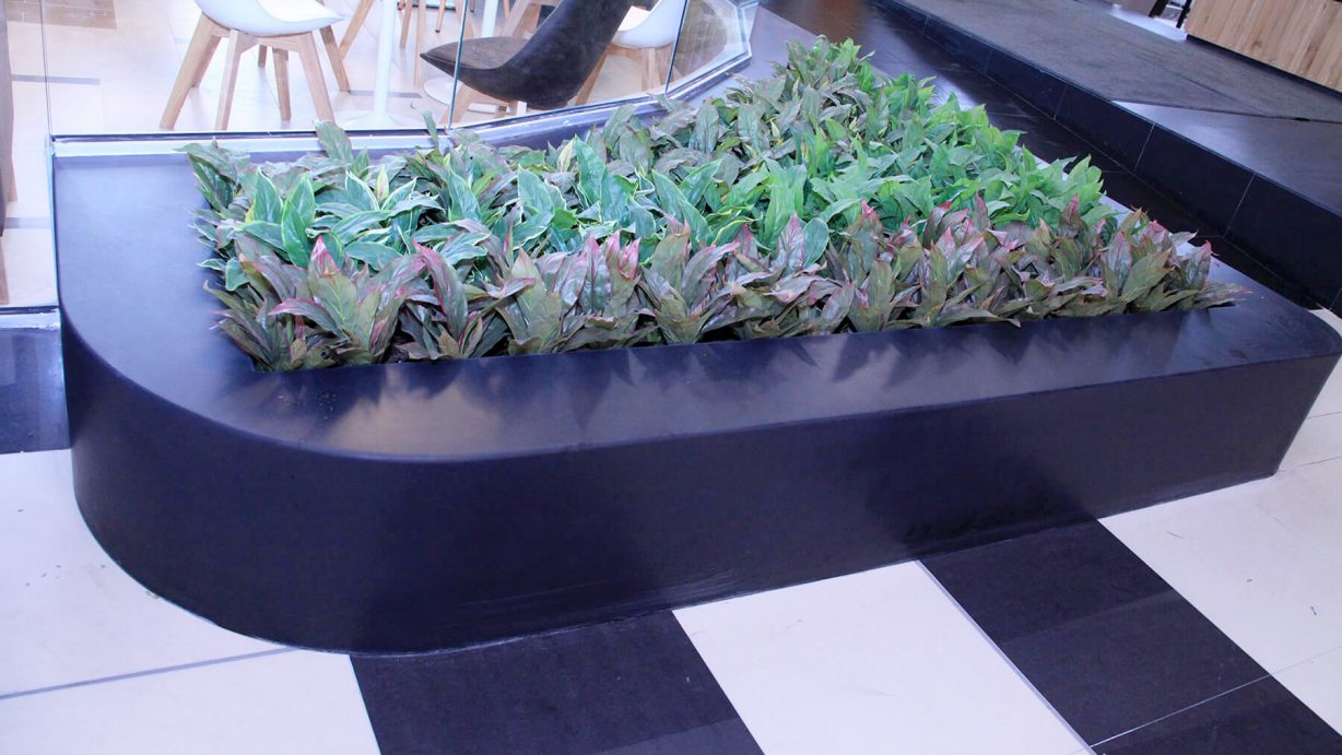 Banci, totemuri, jardiniere 00001