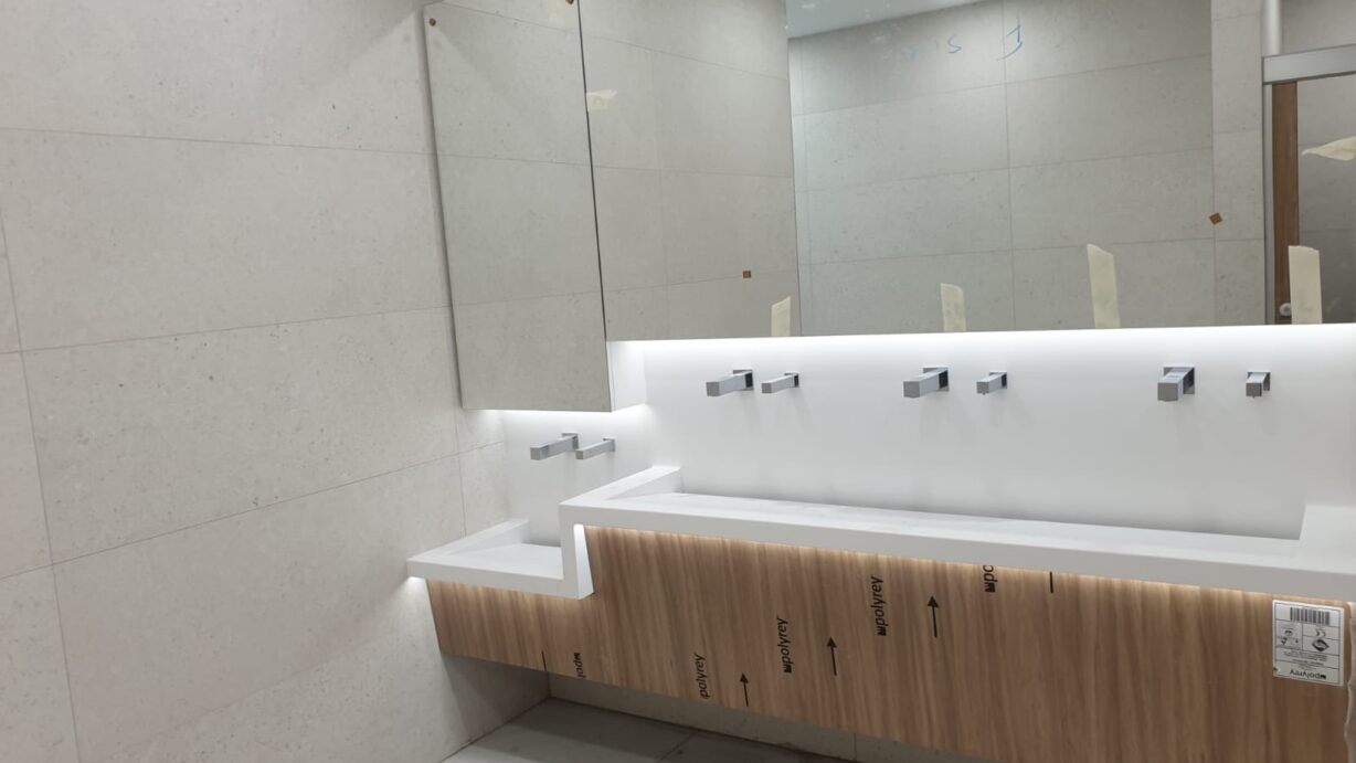 76e37672-163a-407a-aaad-958b5b6858fa