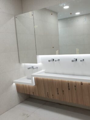 76e37672-163a-407a-aaad-958b5b6858fa