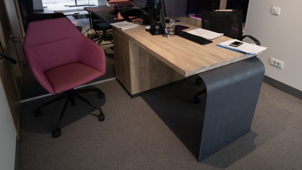 VISTA_BANK-mobilier-corian-profi-stil-4