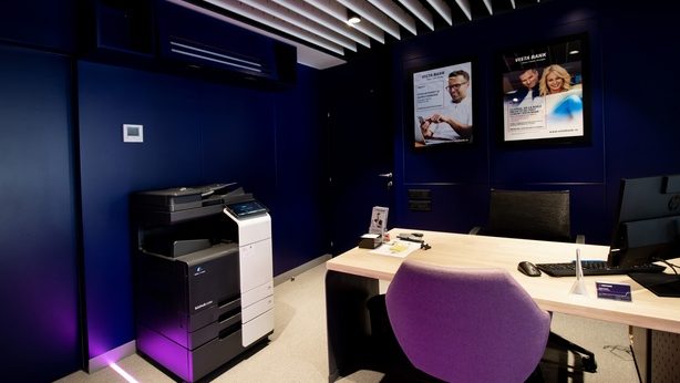 VISTA_BANK mobilier corian profi stil (9)