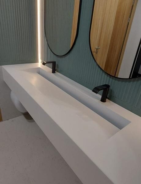 90ddb42e-f0a8-4184-82be-f719d59a8145