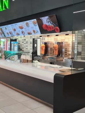 mobilier tejghea din corian promenada mall (3)