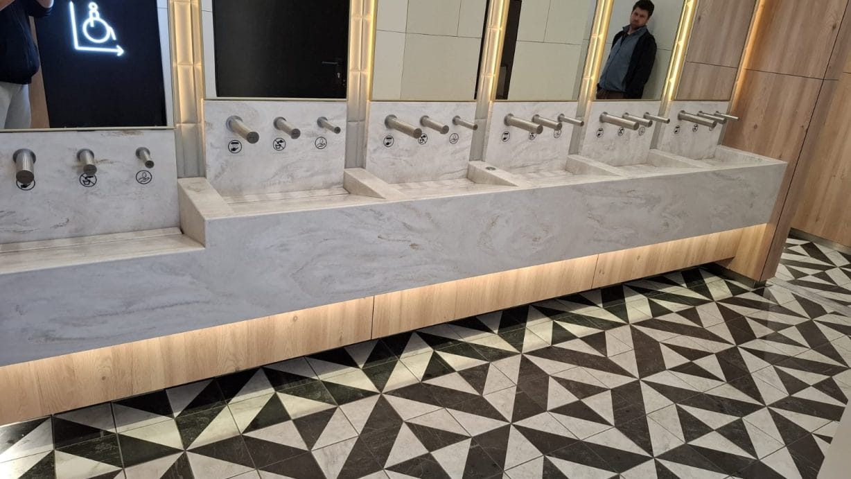 baie corian mall constanta lavoar corian (1)